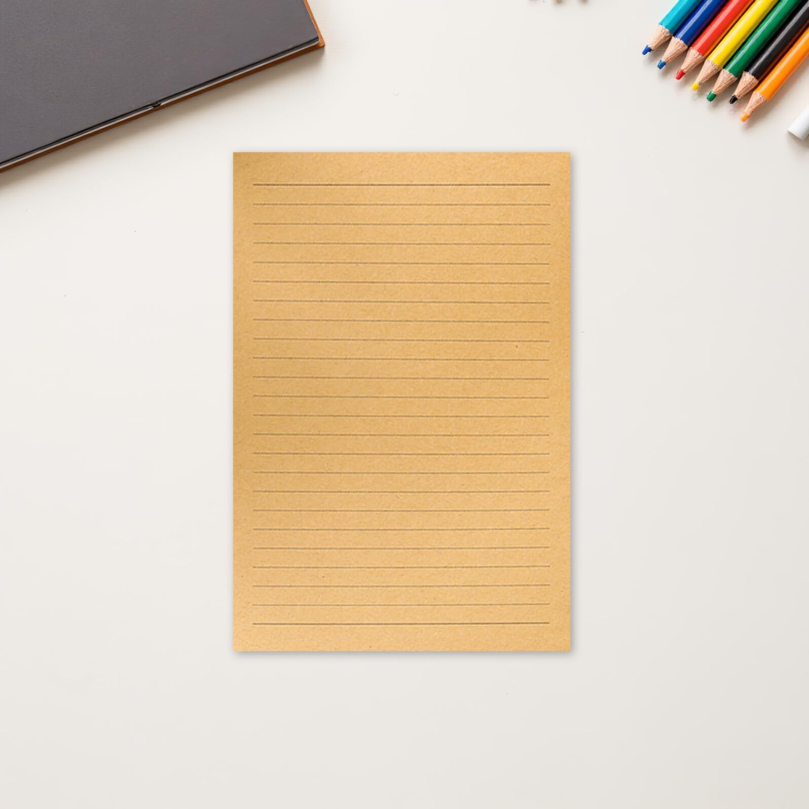 Carta da Lettere Kraft Vintage a Righe A5 Set di Cancelleria Retrò 300 Fogli per Scrivere Lettere Appunti e Progetti Creativi Carta da Cancelleria Resistente per Uso Ufficio e
