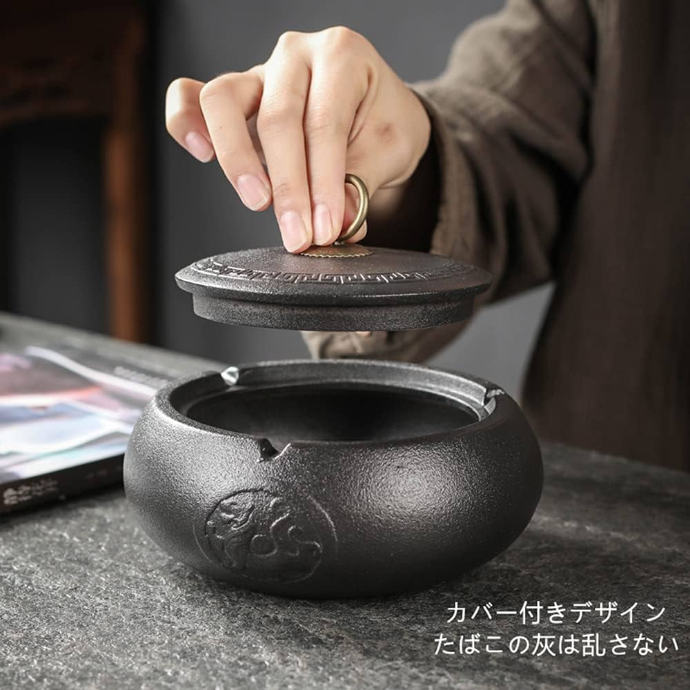 Amazon.co.jp: 灰皿 テーブル用灰皿 ブラック陶器 蓋付き 防風