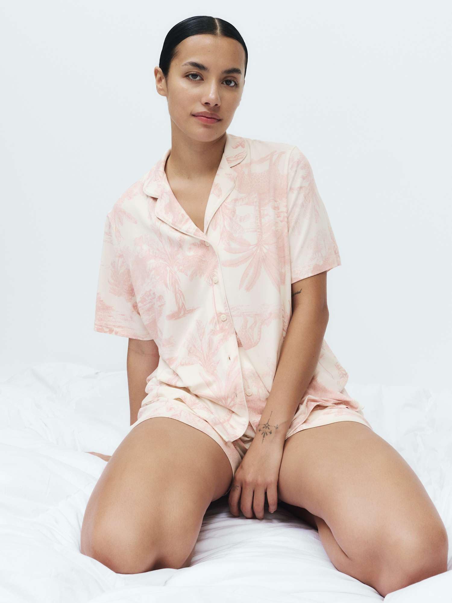 Marks & Spencer Donna Set Pigiama Shorty Morbido con Colletto Revers con Pattern – vestibilità Regolare – con Stretch
