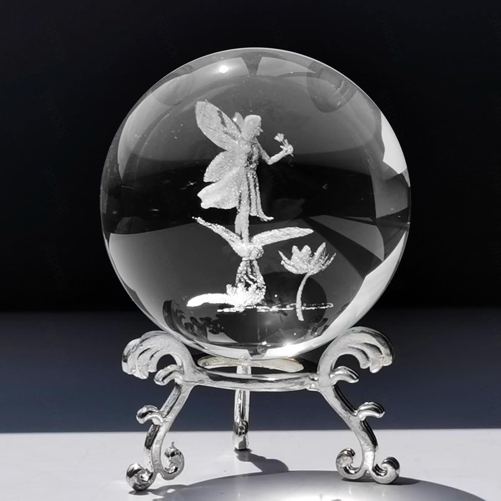 Amazon｜クリスタル装飾ボール、3Dレーザーエッチングクリスタルトンボ