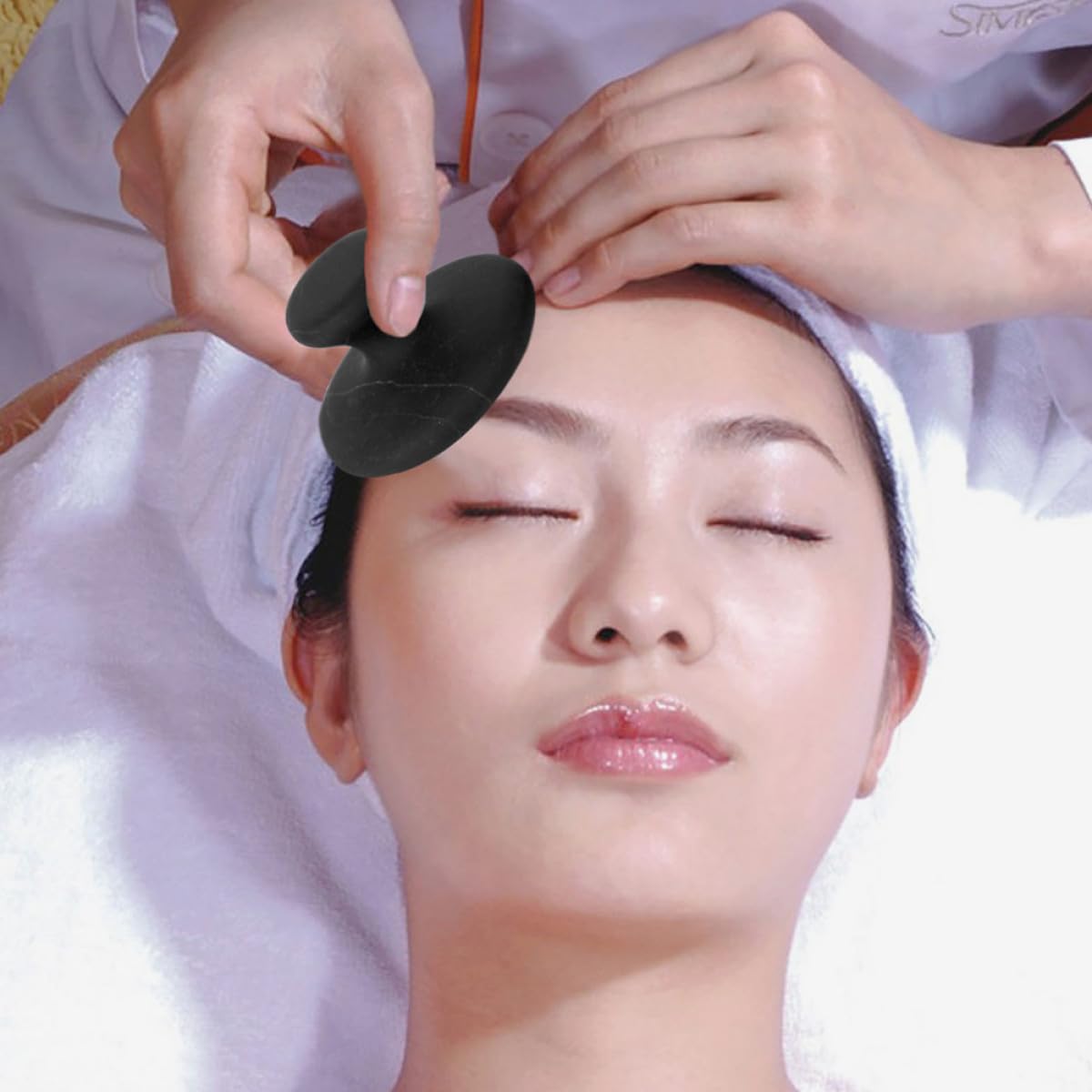 Ciieeo Massaggiatore Pietre Calde e Basalto 4 Pezzi per Massaggio Viso e Rilassamento Muscolare Strumento Gua Sha per Trattamento Facciale