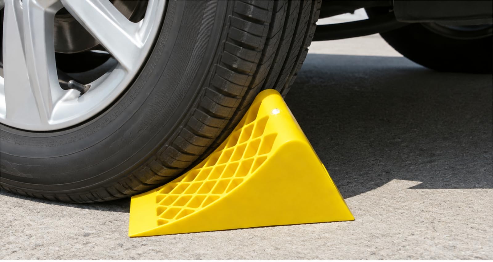 Blocca Ruota Veicolo, Cuneo Pneumatico per Auto E Rimorchi | Fermaruota in Materiale Sintetico Resistente Per Parcheggio, Adatto A Camper, Camion E Rimorchi