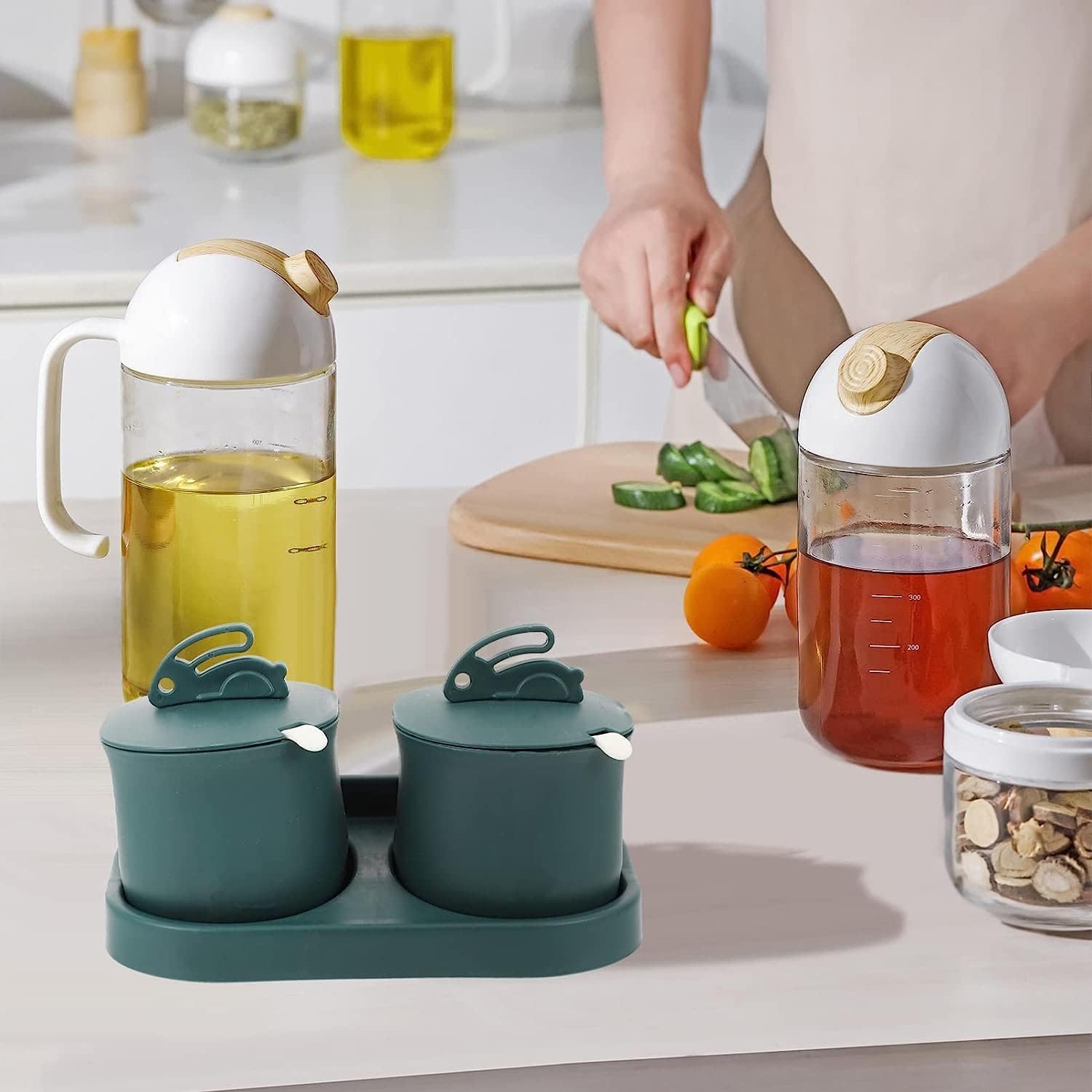 1 Set Seasoning Box With Spoon Plastic Condiment Jars Containers Kitchen Cruet Seasoning Pots Tray For Salt Cellar Sugar Dark Green Sealable Containers