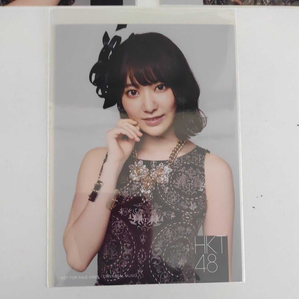 Amazon.co.jp: HKT48 アイズワン ルセラフィム 宮脇咲良 生写真