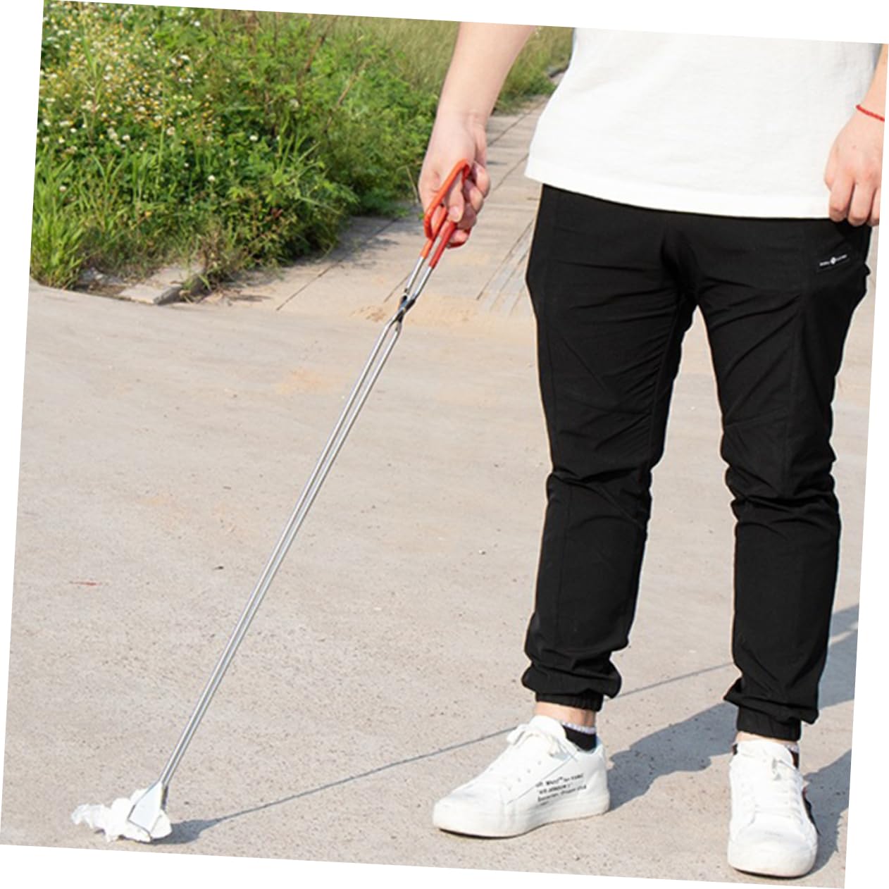 SECFOU Garbage Grabber Tool Trash Picker Grabber Heavy Duty for Trashing Pliers Random Color