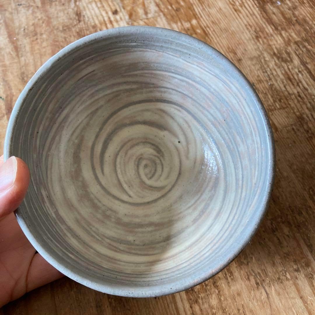 陶器長春天山窯変瑠璃茶碗銘海の原木箱入り