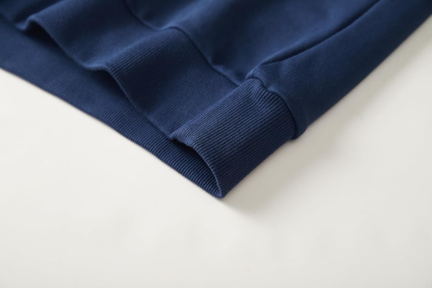 VEIISAR Men's Crewneck Sweatshirt - Basic Long Sleeve Pullover for Casual & Athletic Wear - Image 7