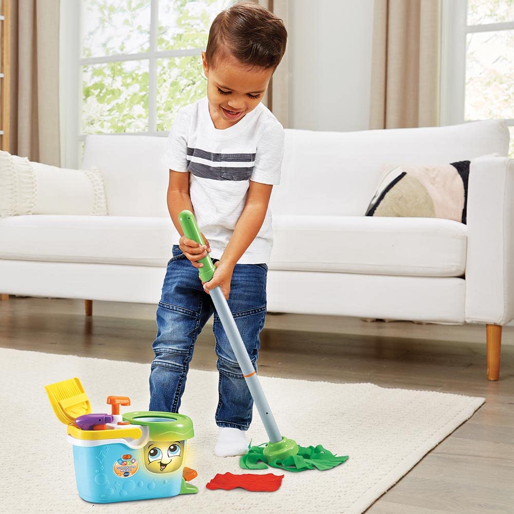 VTech - P'tit Chariot de Ménage Magi'Clean, Seau Essoreur à Pédale Interactif, Jouet Électronique Sons et Lumières, 6 Pièces et Accessoires de Jeu, Cadeau Enfant Dès 3 Ans - Contenu en Français