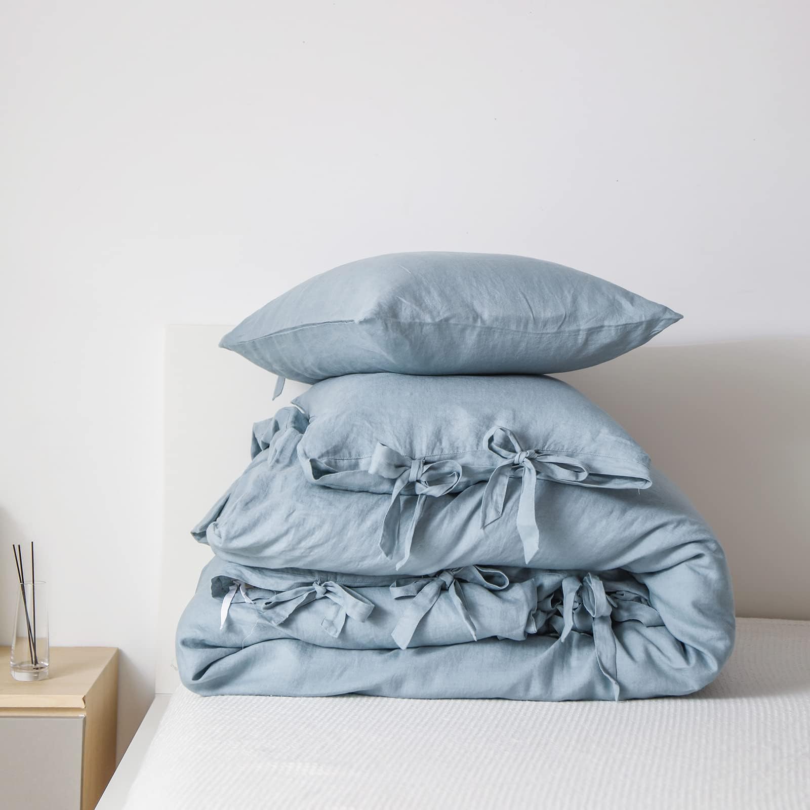 Lin belge authentique pour cette parure de lit luxe Simple&Opulence bleu antique