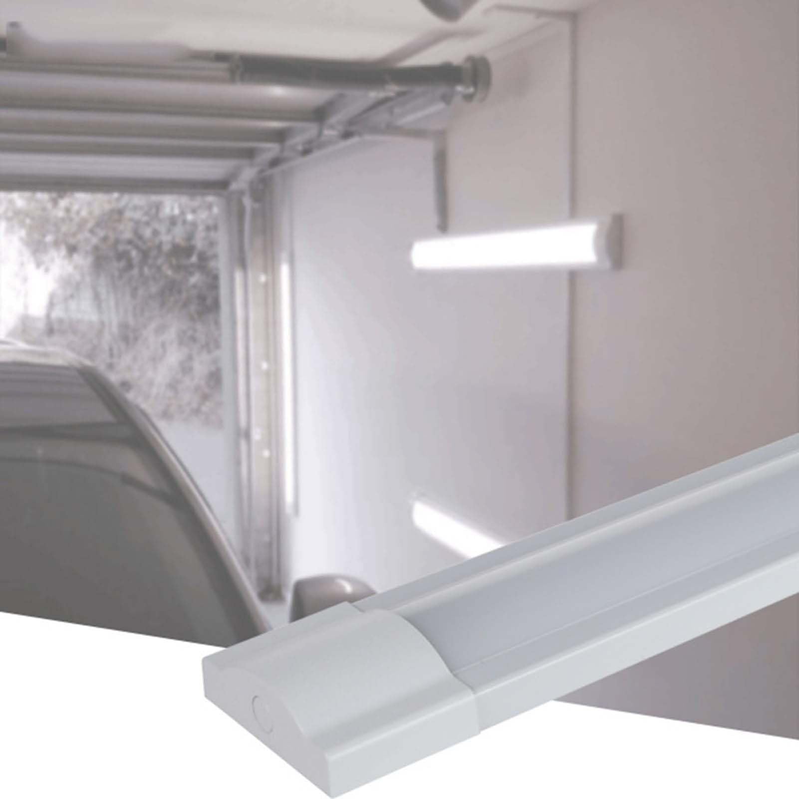 Lampa sufitowa LED, światło liniowe barowe 3000/6500K, światło dzienne, osłona przeciwpyłowa, do garażu, warsztatu, biura, ściany, kuchni, szopy (ciepłe światło, 5 stóp/50 W)
