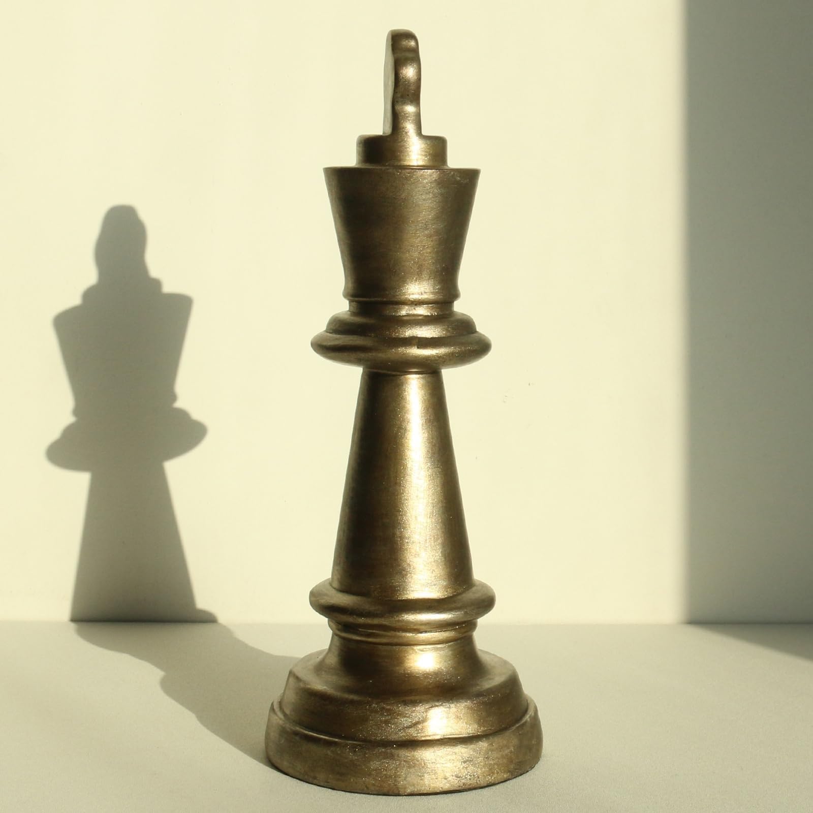 YUZDNM King Chess Piece Statue Decor, Timeless Decorative Sculpture for Table Bookshelf, Crafted International Chess Ornament