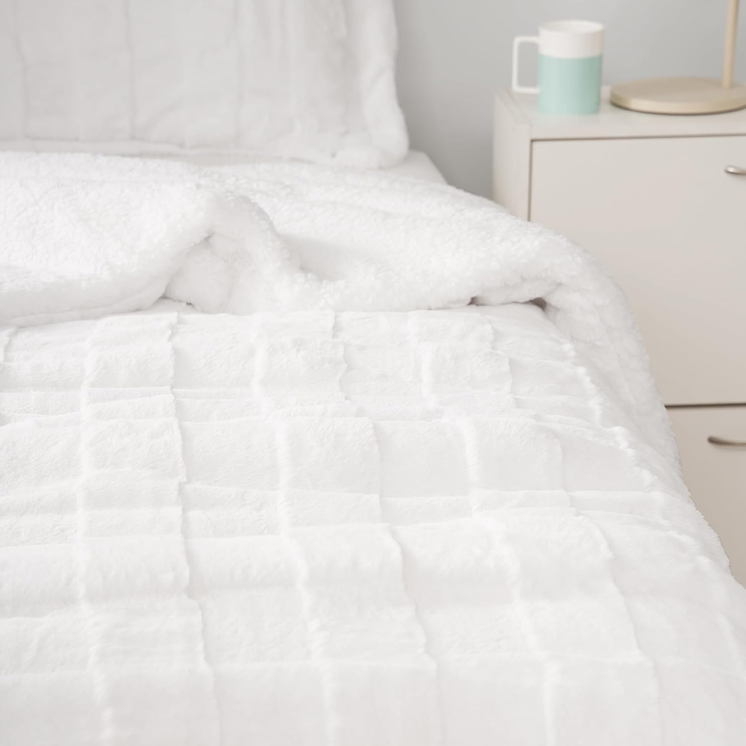 Byourbed Cut n Sew Chunky Bunny - Coma Inducer® Twin XL Comforter - White