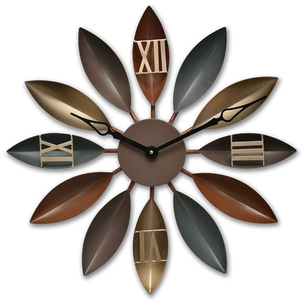 Horloge murale en fer forgé pour sublimer votre grand salon