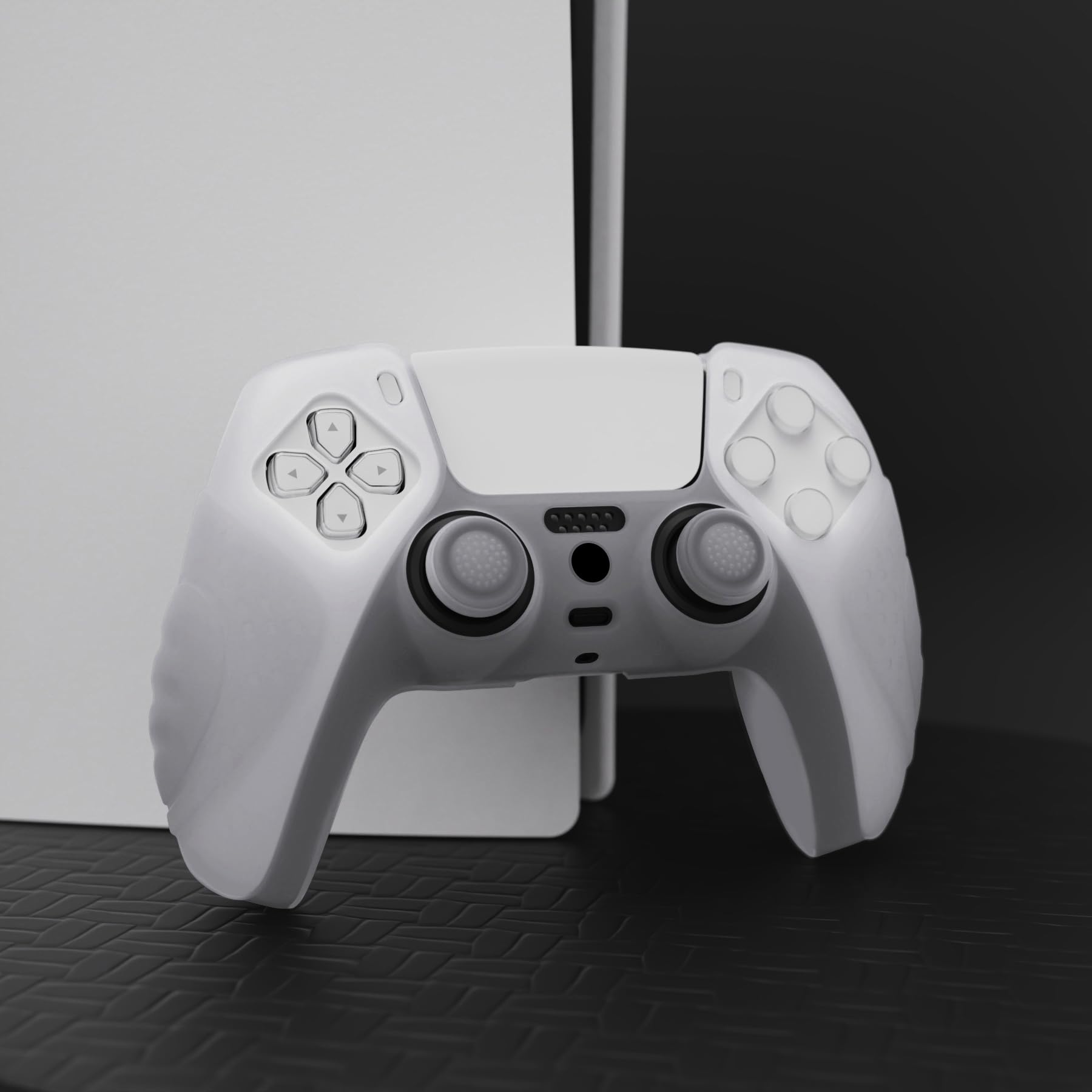 eXtremeRate PlayVital Funda de Silicona para ps5 Mando - Carcasa Protectora Suave y Antideslizante con 2 Tapas de Joystick, Compatible con DualSense, Accesorio para ps5 (Edición Guardian-Blanco Claro) - 4