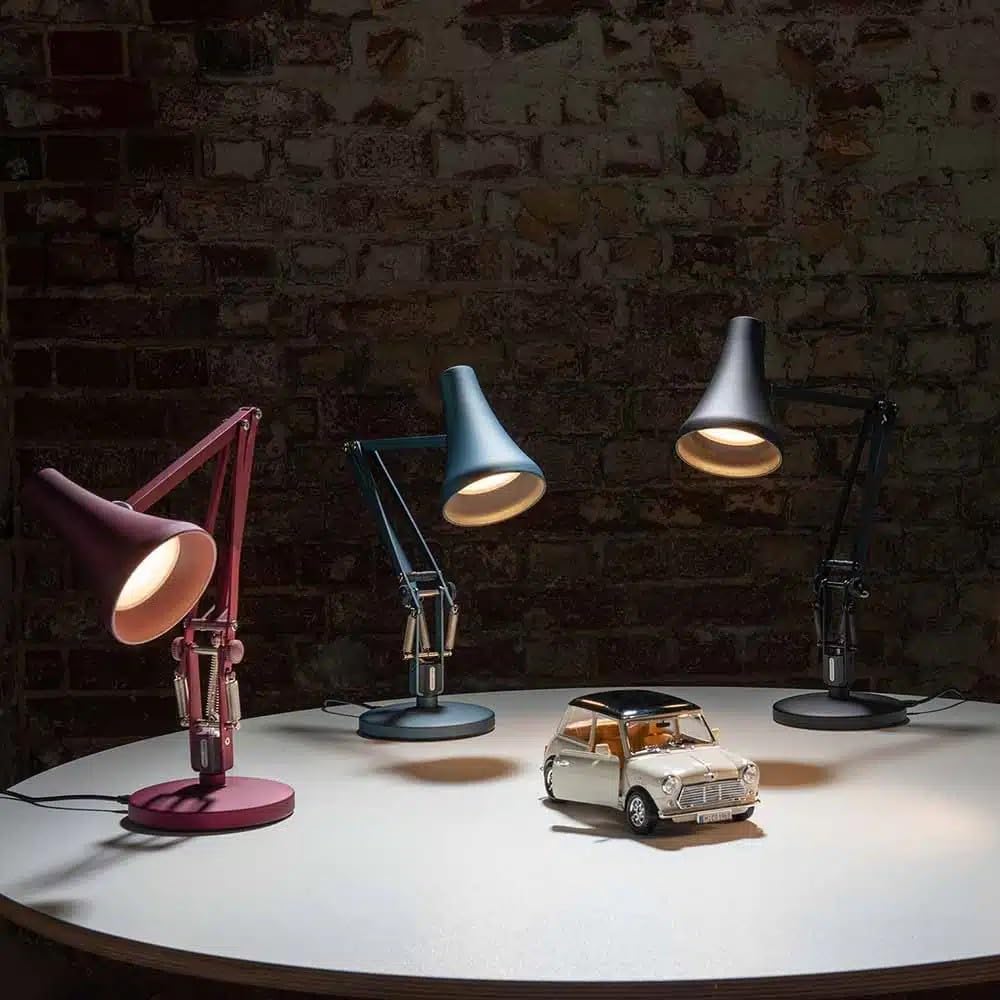 ANGLEPOISE Lampada da scrivania Mini Mini 90, blu acciaio, lampadina LED dimmerabile a basso consumo energetico, cavo di alimentazione USB, paralume e bracci in alluminio, finitura satinata anodizzata