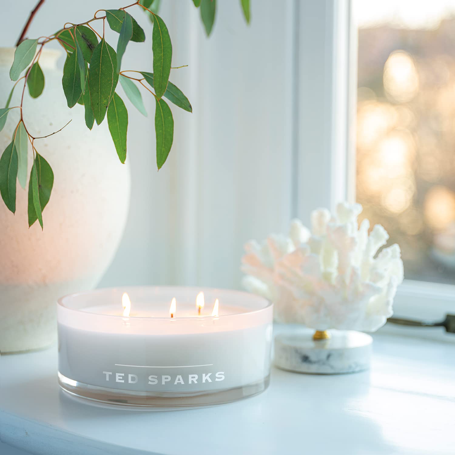 Ted Sparks Balthazar Fresh Linen - Vela aromática blanca de cera de soja, duración de combustión: 50 horas, TED-BZ-CW02