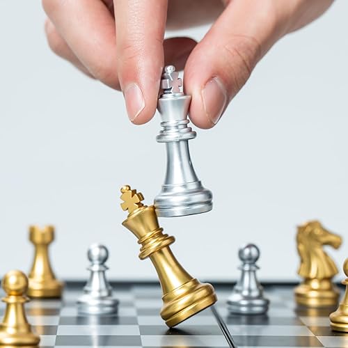 Miniatura 7 de Piezas de ajedrez 32 piezas de ajedrez de plástico con figuras de ajedrez King de 1.93 pulgadas, juego de ajedrez dorado y plateado resistente al