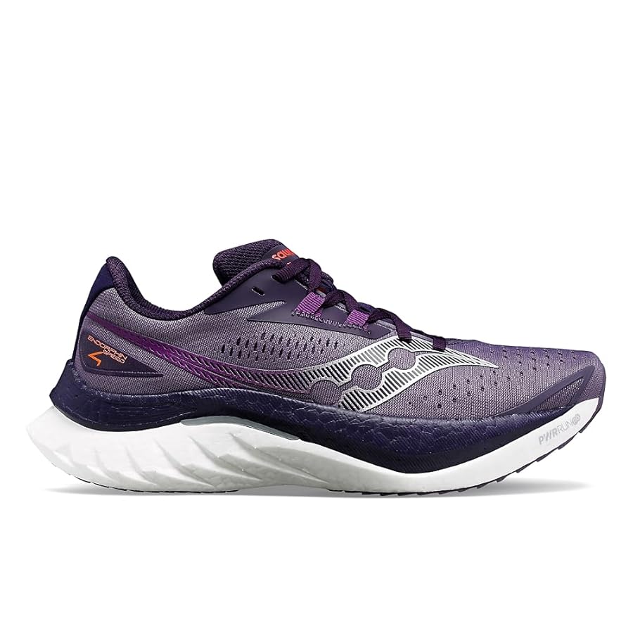 Amazon | Saucony レディース Endorphin Speed 4 スニーカー