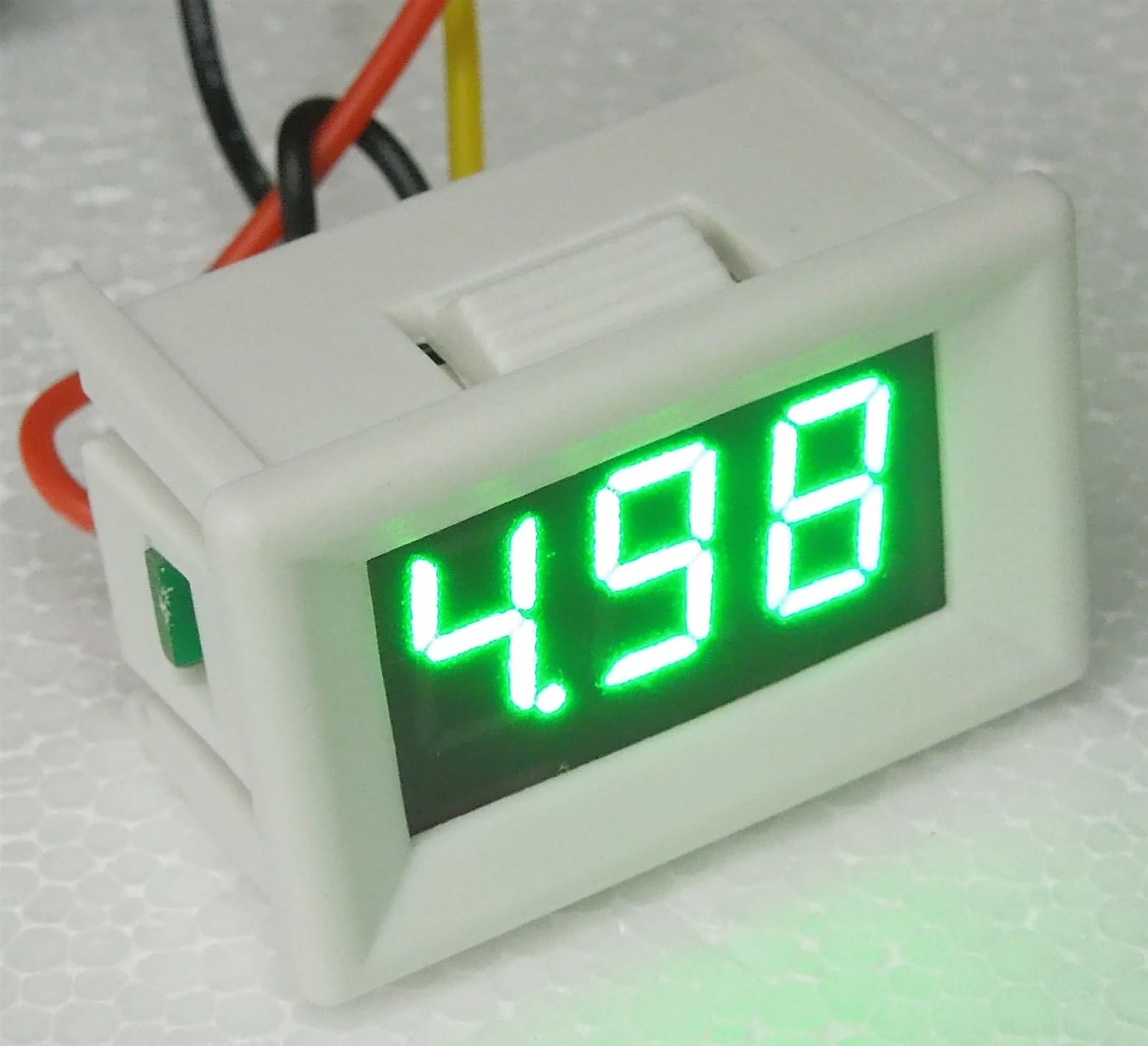 YB21 Voltmetro DC DC 0-10V 0-30V 0-100V 0-300V 0-600V Mini misuratore di tensione a 3 fili 0.36 ''Digital LED Volt Tester di pannello Volt Tester 1 pz(Color:White cover-Green,Size:DC0-10V)