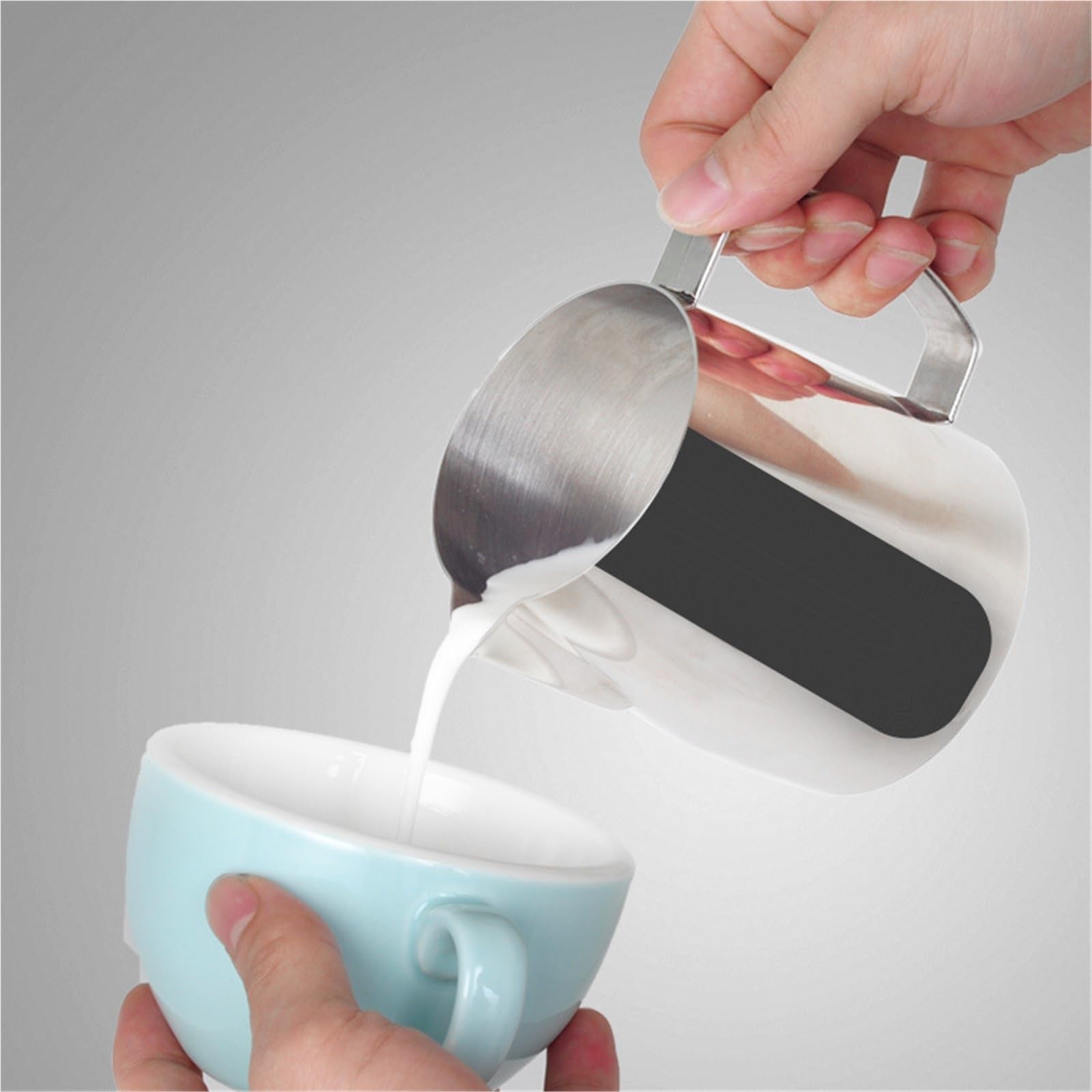 Jarra de café acero inoxidable, jarra for espumar leche, tazas expreso, for espuma artesanal Barista, 2 uds Para Espumar(Black,600ml)