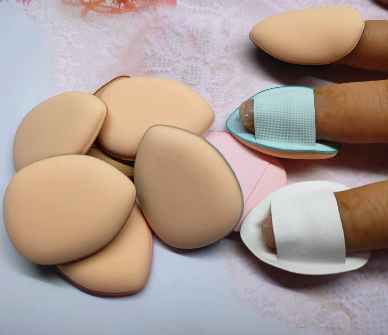 Confezione da 10 spugnette per cipria da dito con cinghia per le dita, mini spugnette per trucco per fondotinta liquido, crema, correttore, ombretto, strumenti di bellezza bagnati e asciutti (5