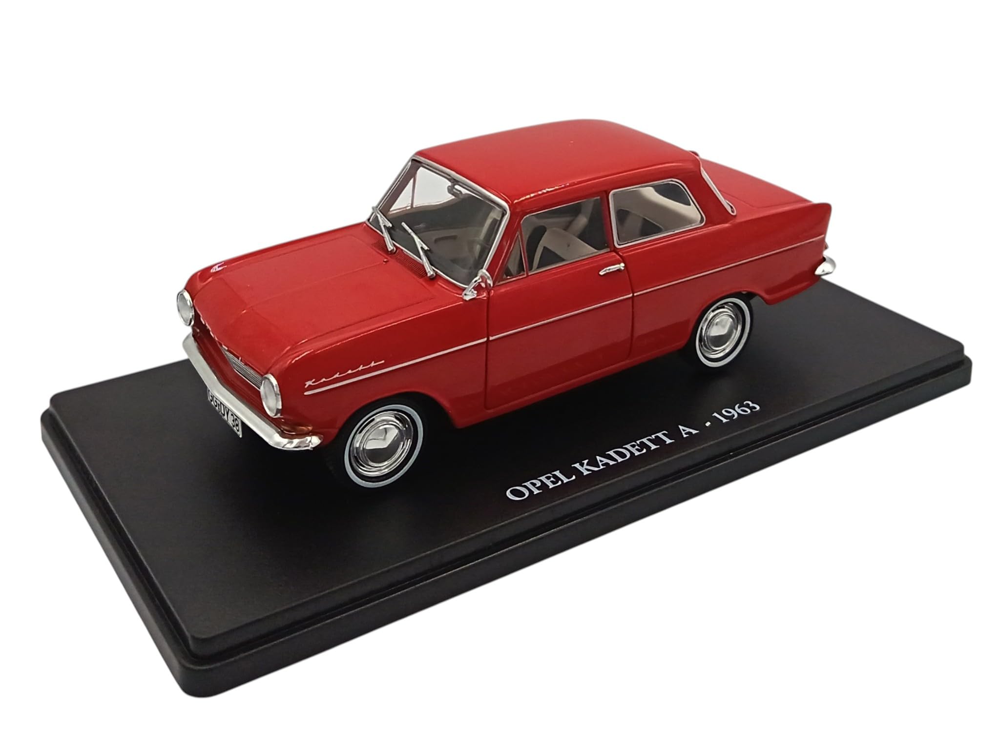 OPO 10 - Modellino da Collezione in Scala 1/24 Compatibile con Opel Kadett A (1963) - VC085