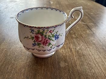 Amazon | ROYAL ALBERT ロイヤルアルバート プチポワン 刺繍柄 カップ