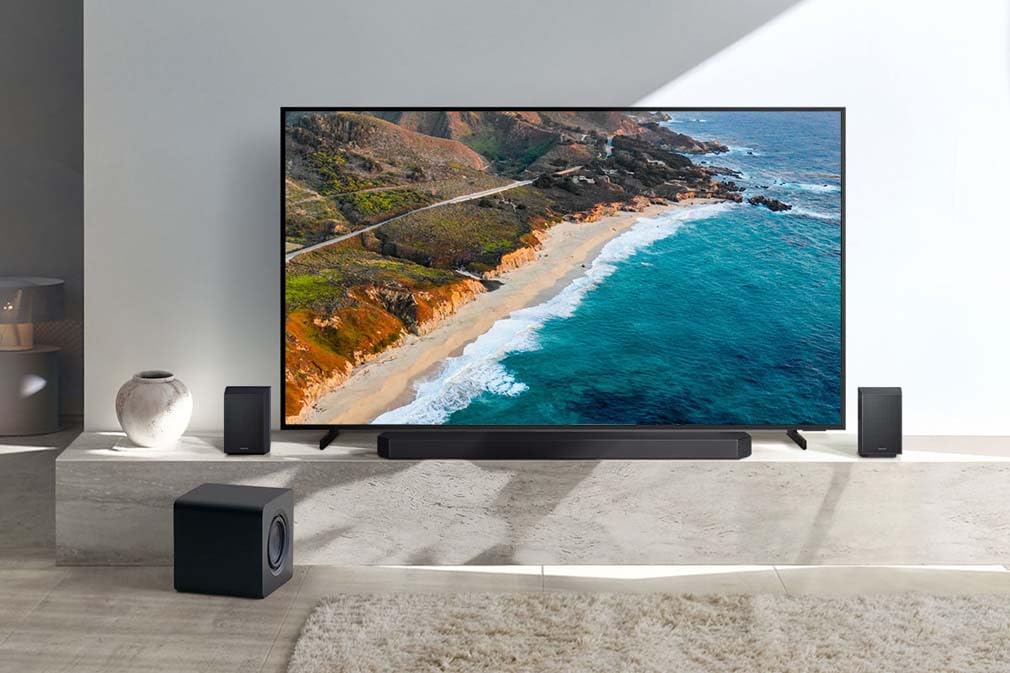 SAMSUNG HW-Q935GF Q-Series 9.1.4-Kanal-Soundbar für Fernseher, Kabelloser 6,5"-Subwoofer, 2.0.2-Kanal-Rücklautsprecher, Kabelloses Dolby Atmos und DTS:X, SpaceFit Sound Pro, Q-Symphony