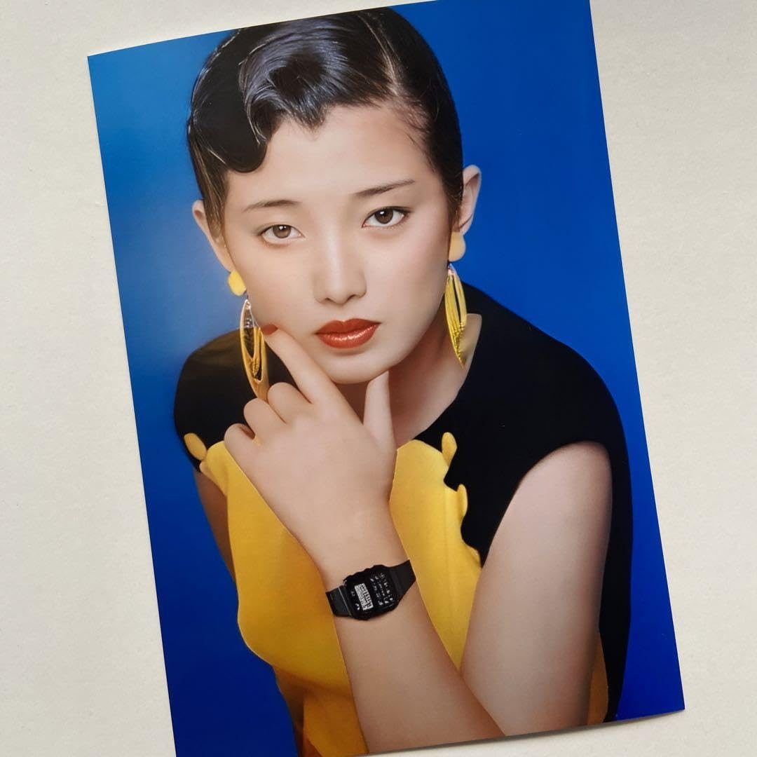 Amazon.co.jp: 山口百恵 写真 Lサイズ Yー40 : 文房具・オフィス用品