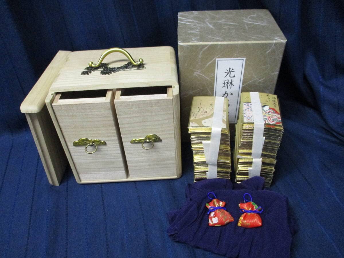 【美品】光琳かるた 小倉百人一首 1組  ほるぷ出版 Amazon | 光琳かるた 小倉百人一首 一組 匂袋 香袋 便利堂
