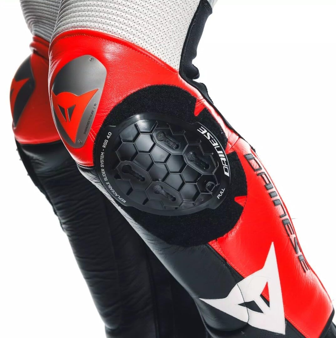 Dainese Mugello 3 D-Air perforowany 1-częściowy skórzany kombinezon motocyklowy, czarny/czerwony/biały, 60