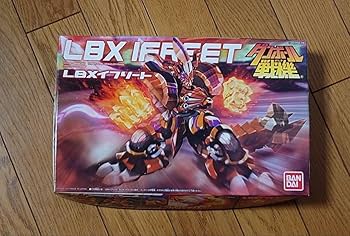【2点セット】ダンボール戦機　LBXハンター牙　LBX鬼クノイチ 2点セット】ダンボール戦機 LBXハンター牙 LBX鬼クノイチ