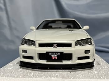 Amazon | オートアート製 スカイラインGT-R (R34) VスペックⅡ 白 1/18