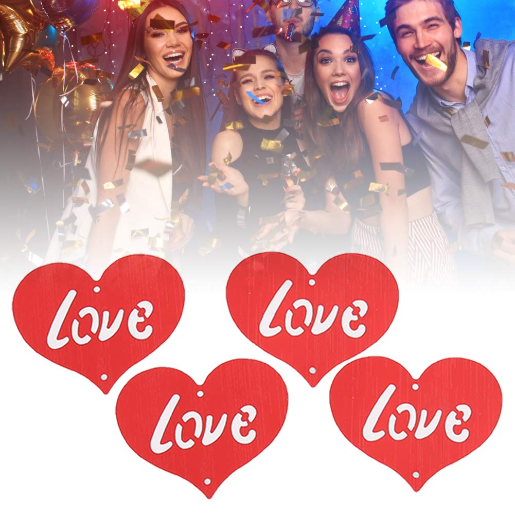 La Saint-valentin Tombe. Des Cœurs Rouges Flous Sur Un Fond Blanc. Des Confettis En Forme De