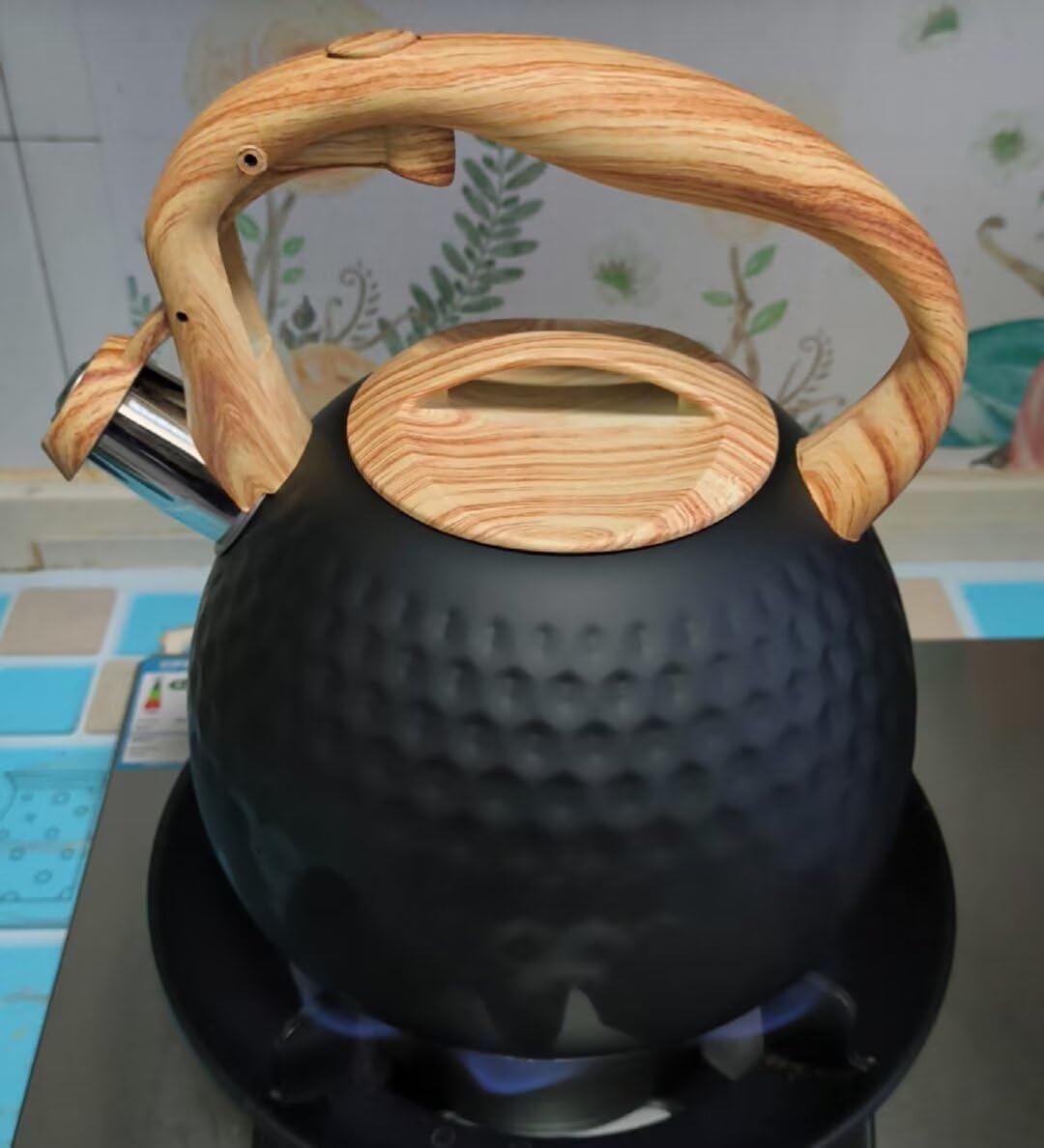 木目柄のティーケトル、ダスト注ぎ口カバー付きコンロ用笛吹きティーケトル、304ステンレススチールのクラシックティーポット