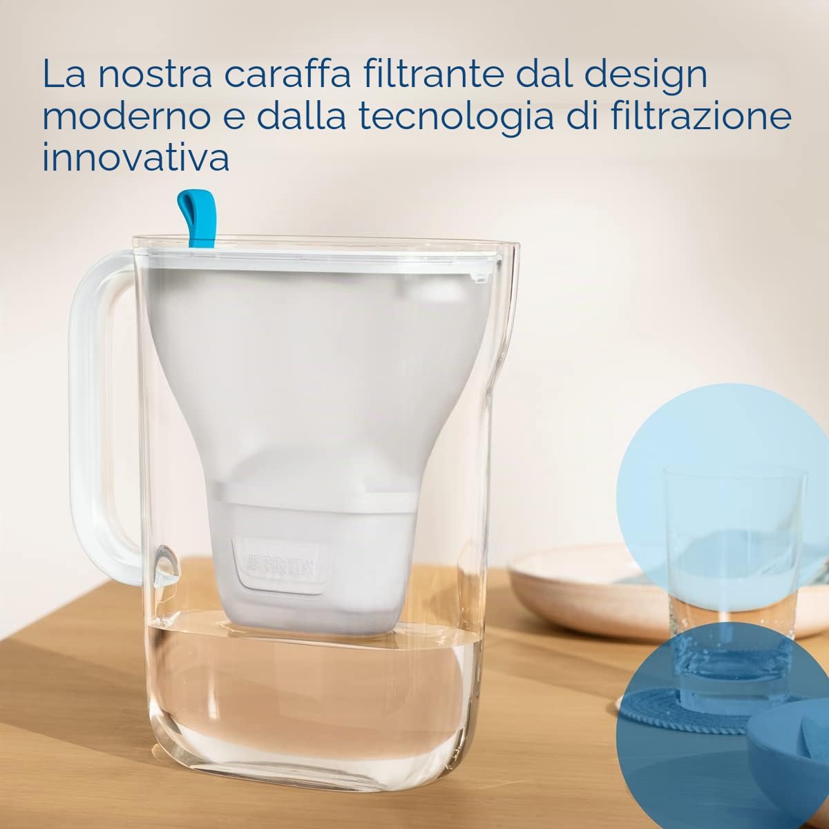 BRITA Caraffa filtrante Style Blue (2,4 L) con 1 cartuccia MAXTRA PRO All-in-1 - caraffa dal design con LED LTI intelligente e coperchio a scatto - ora in confezione sostenibile Smart Box
