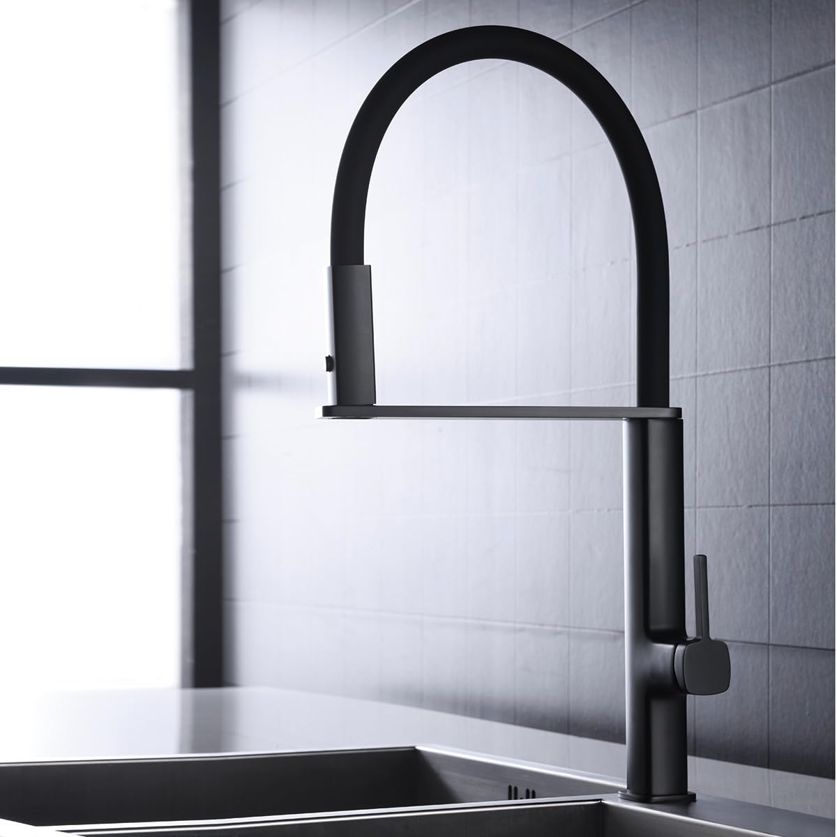 IMEX - Grifo Cocina Extraíble Negro Mate | Grifo Monomando Fregadero con Difusor | Griferia Cocina con Ducha Flexible 360º | Grifería en Latón | Serie Menorca