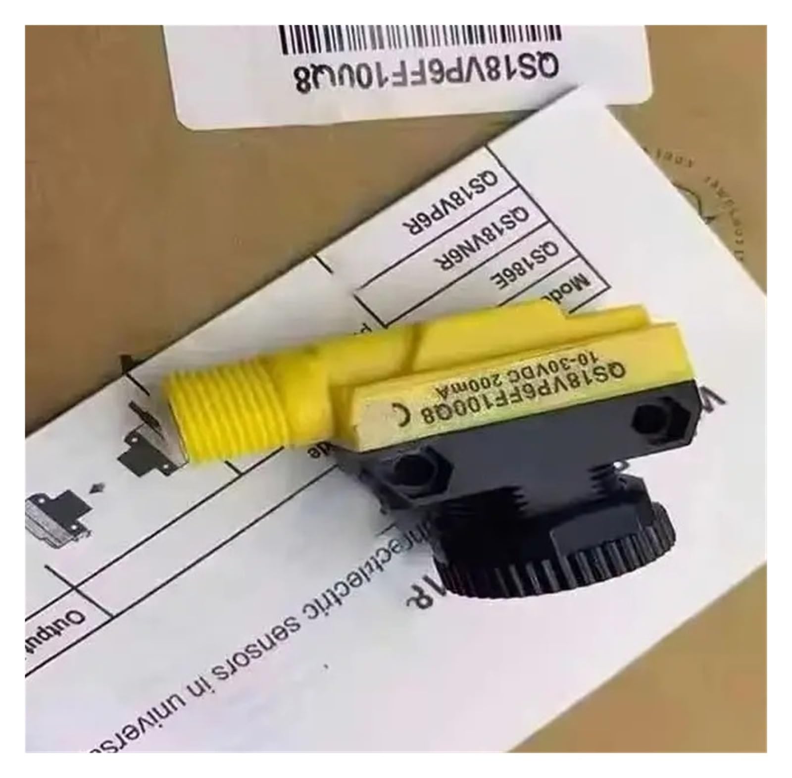 BRODEFUP 1Pcs QS18VN6FF100Q8 QS18VP6FF100Q8 Photoelectric Switch Sensors(QS18VP6FF100Q8)