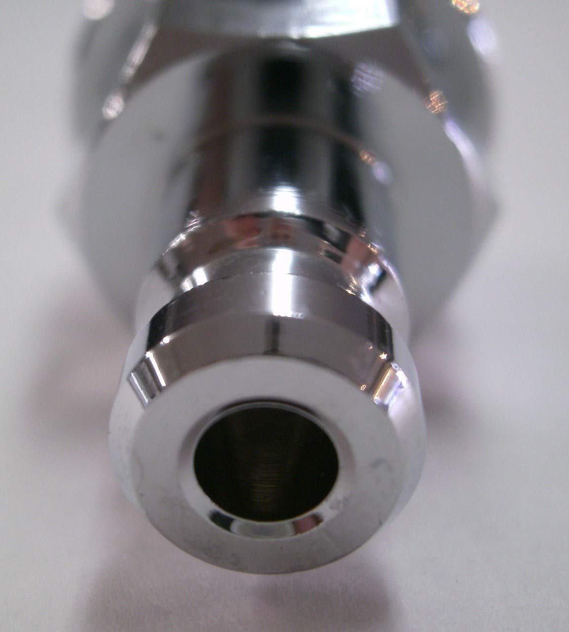 TRIDENT Q/R Standard to Seaquest Shop Adapter