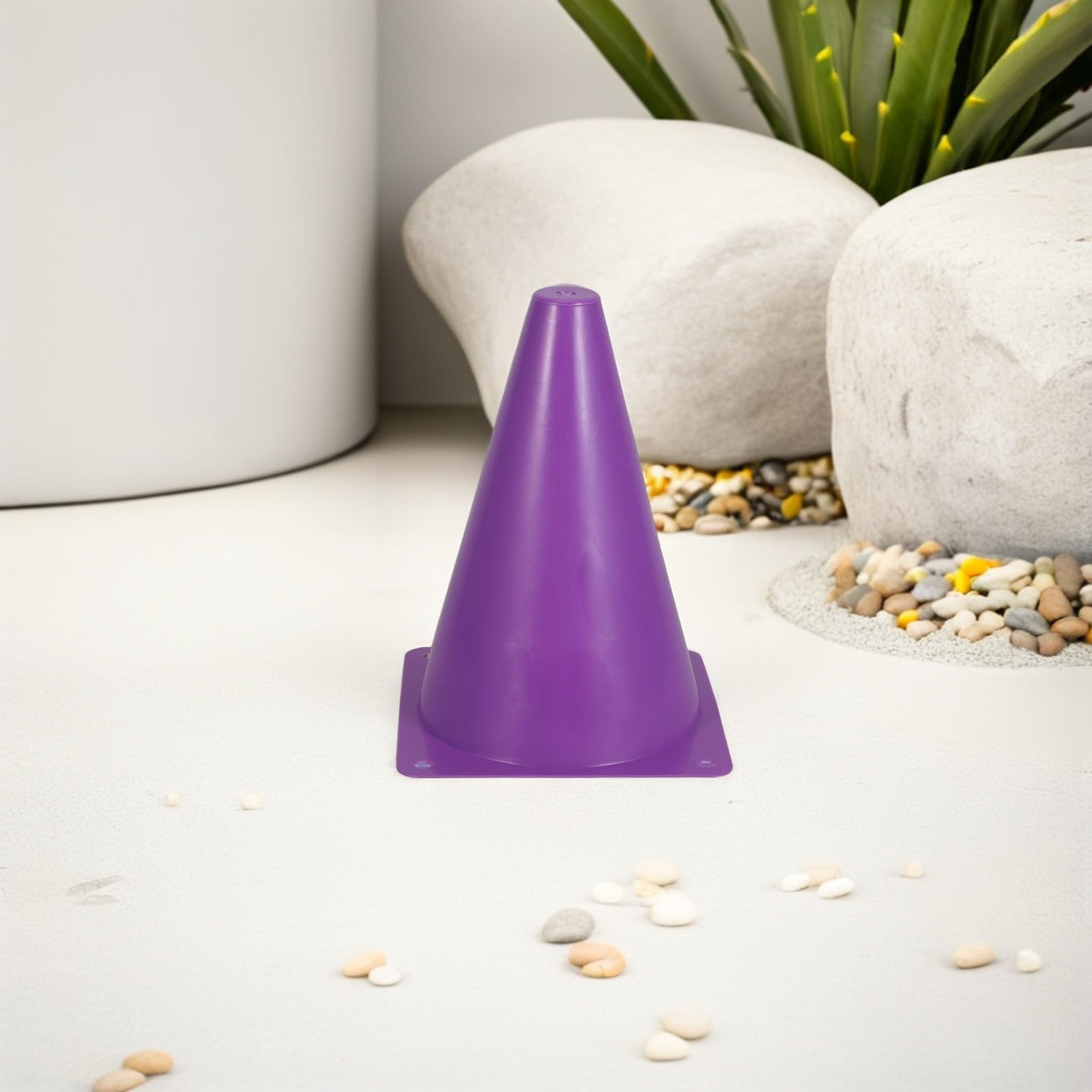 Luxshiny Conos de Entrenamiento de Fútbol 36 Piezas Base Cuadrada de Plástico para Práctica al Aire Libre y Juegos Variados de Alta Visibilidad y Fácil Almacenamiento