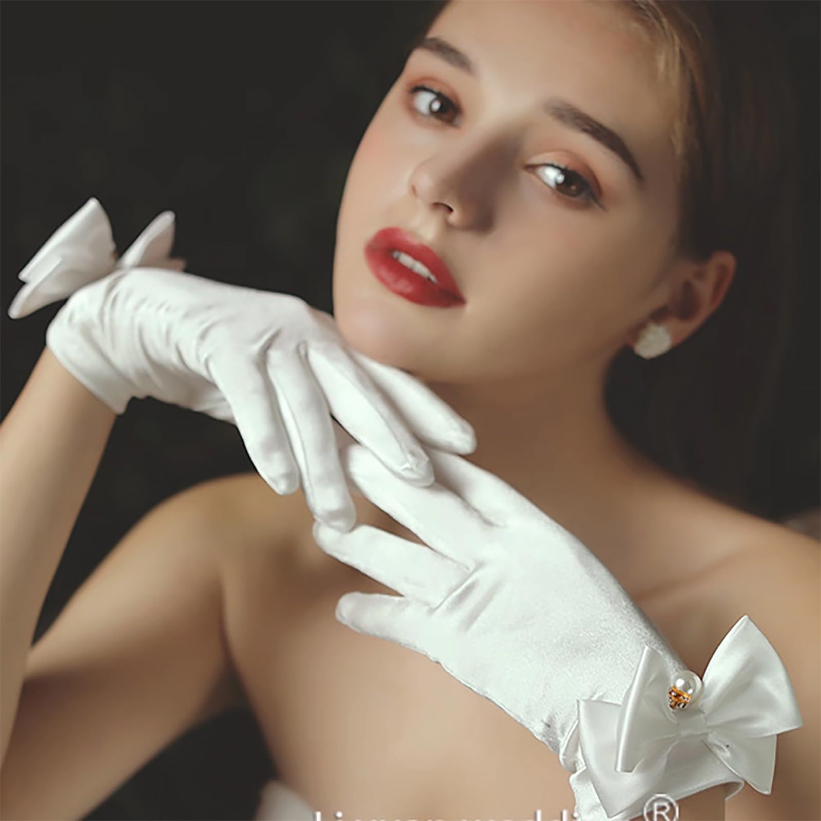 YUISI Ladies Lace Gloves/Bridal Wedding Lace Satin Gloves/White Princess Gown Gloves for Women, White Wedding Gloves for Masquerade, Party (A) 1