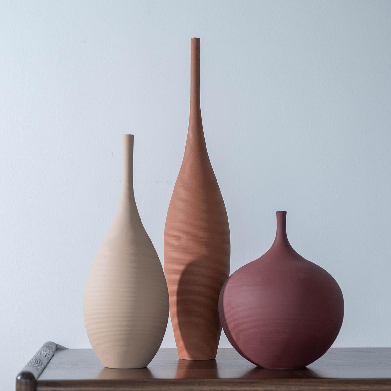 Relexome Ceramiczny nowoczesny wazon, zestaw 3 dekoracyjnych wazonów wiejskich, minimalistyczne, estetyczne wazony na elementy centralne, matowe, prążkowane, do dekoracji domu, stołu, przedpokoju