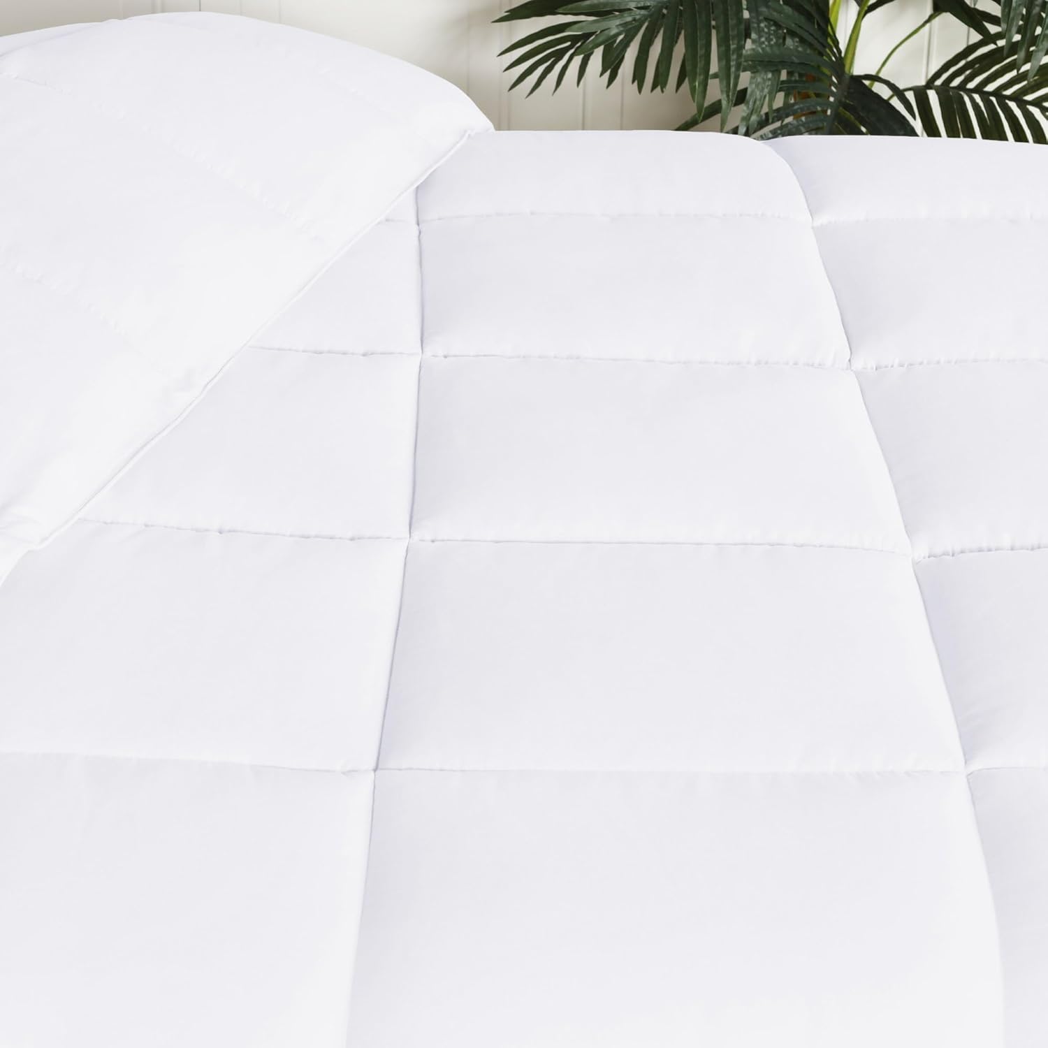 BLUENILEMILLS Brushed Microfiber Solid Comforter, Down Alternative Bedding, Reversible, Medium Weight, Fluffy, Decorative, Plush Duvet Insert, Oversized Blanket, Box Quilt Design, Queen, White