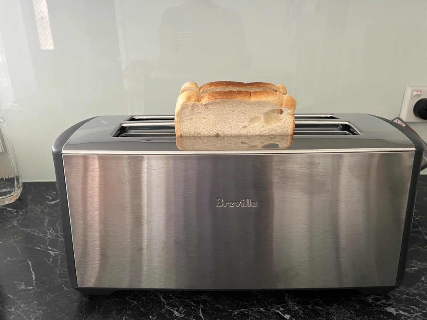 Breville the 'A Bit More' Plus 4-Slice Toaster, Brushed Stainless Steel ...