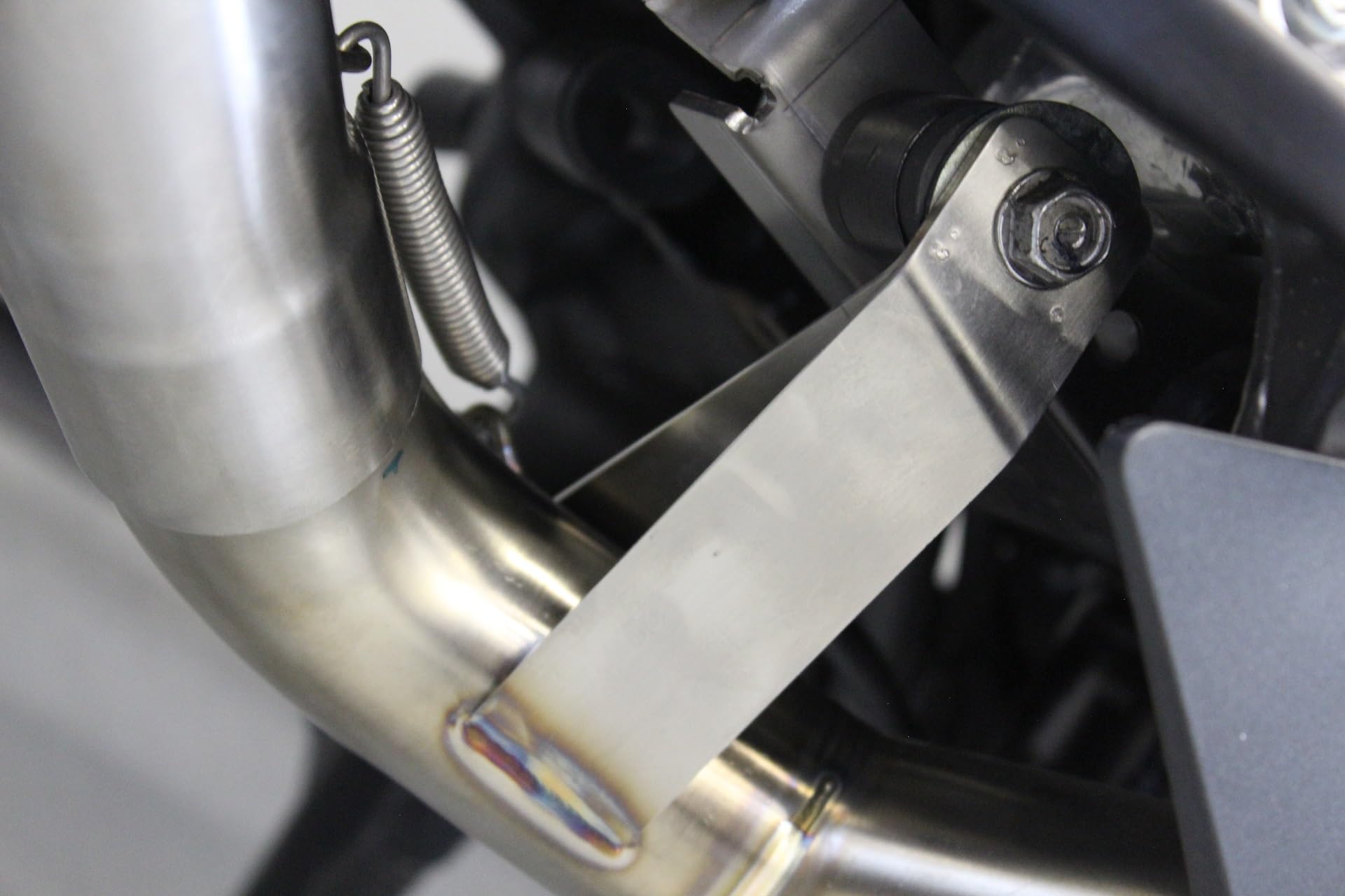 DOMINATOR Ligne complète d'échappement Collecteur Silencieux GP compatible avec CB 650 R 2019-2023
