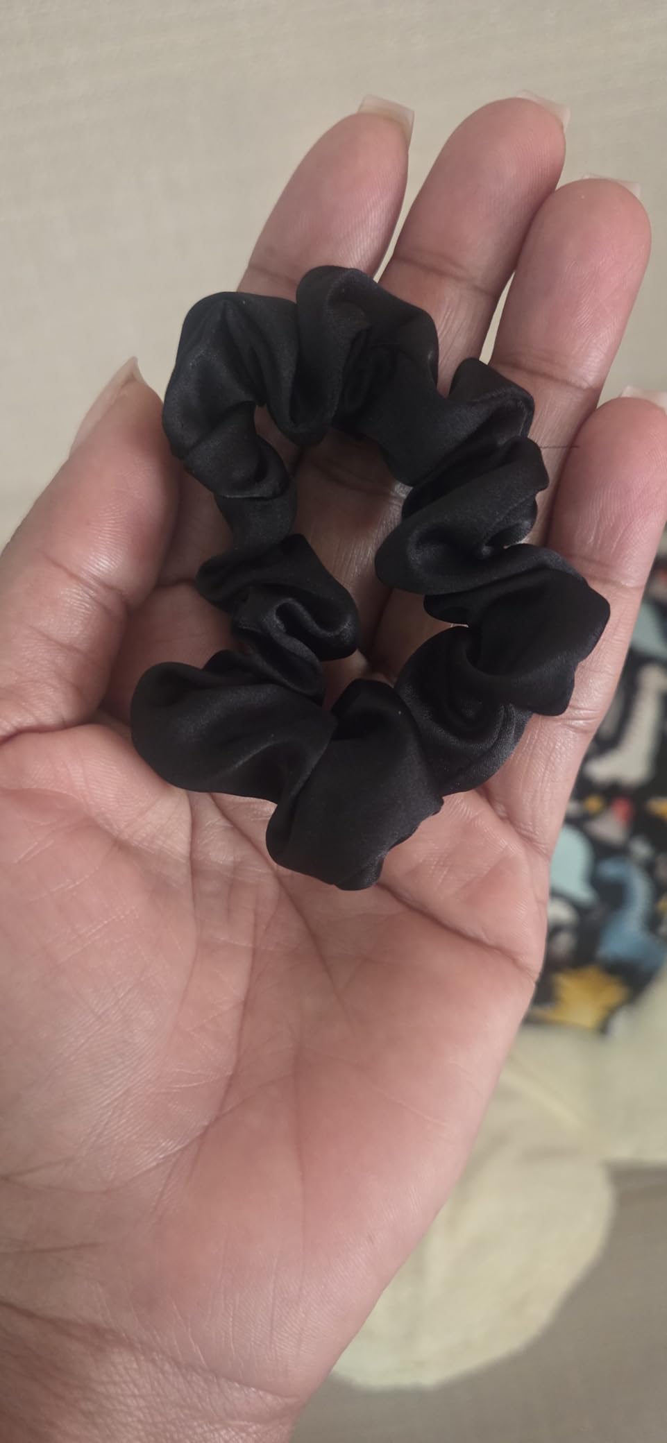 Goody Ouchless One Inch Satin Scrunchies, Frizz Fighting, No Damage Scrunchies, Gentle, Secure & Creaseless Hair Ties for Day and Overnight, All Hair Types, & Girls, 5 Ct, Black