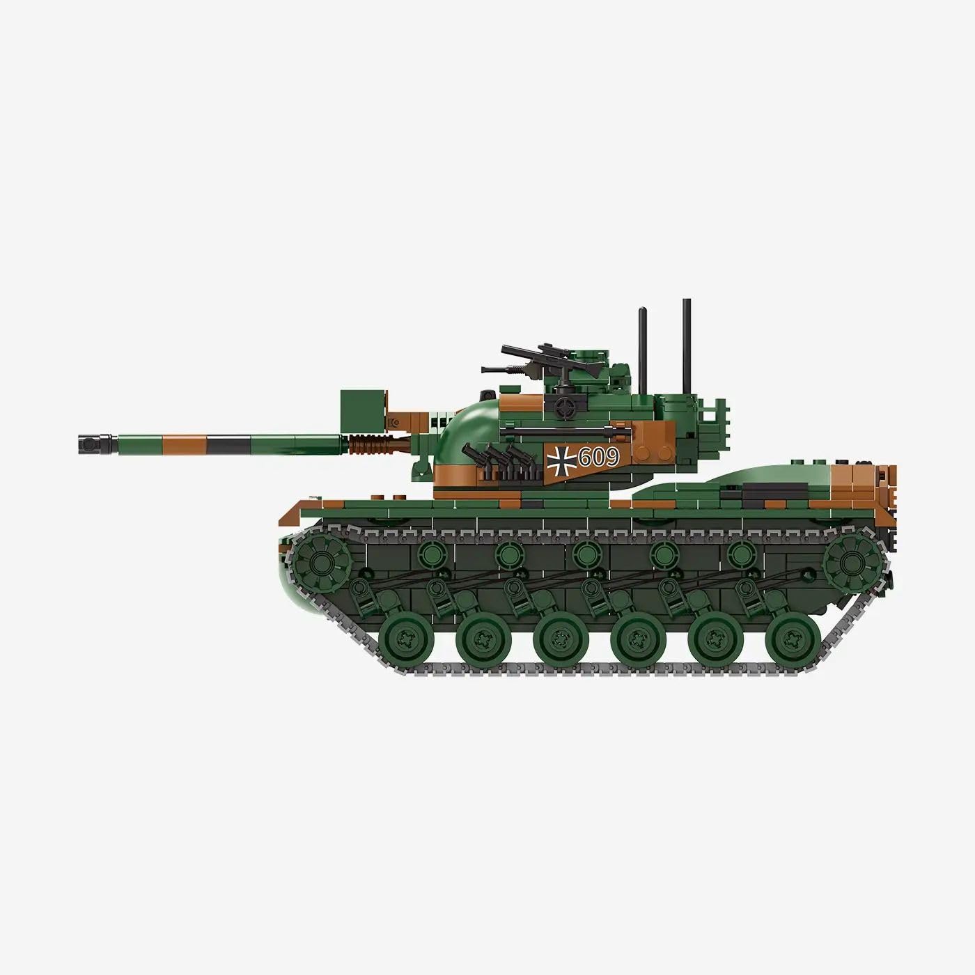 BlueBrixx Pro 109786 Kampfpanzer M48 A2, Bundeswehr, 1148 Klemmbausteine | 296 x 112 x 136 mm, Tarnmuster in Grün und Braun, zwei Antennen, Frontscheinwerfer, markantes Kettenlaufwerk