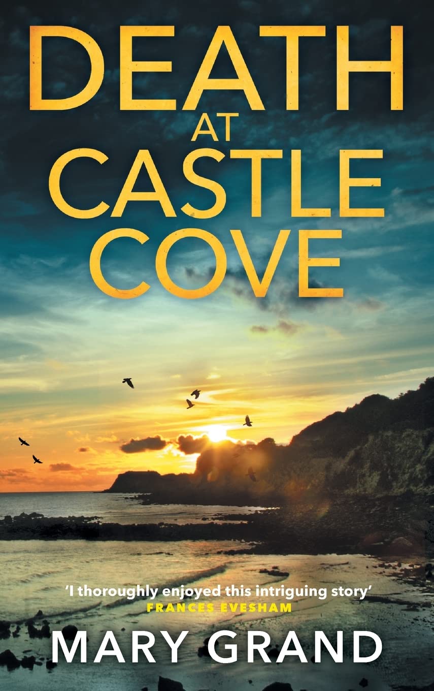 A Seaside Murder: The start of a cozy murder mystery series from Mary Grand (The Isle of Wight Killings, 1)