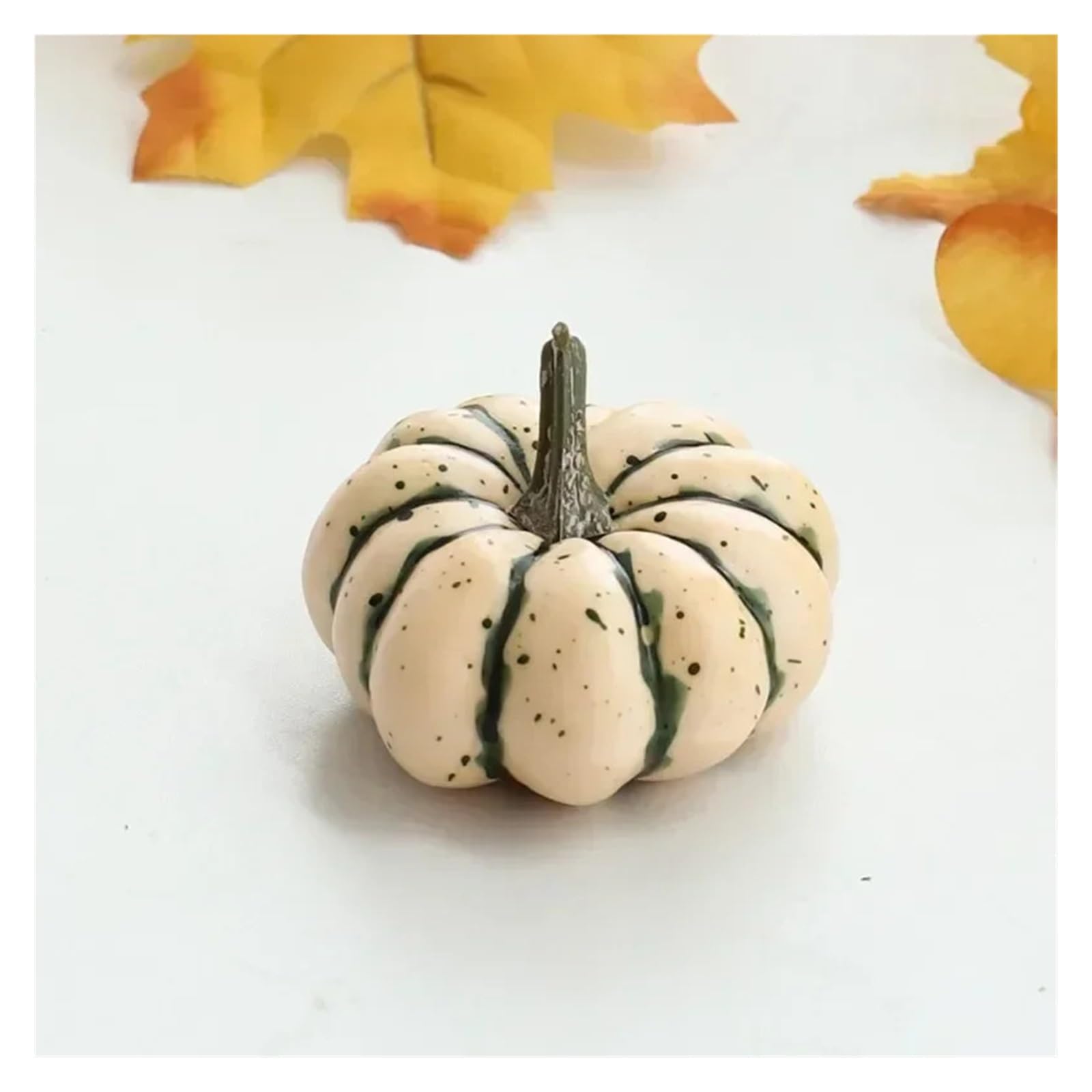 20 Stück künstliche Kürbis-Halloween-Familiendekoration aus Kunststoff