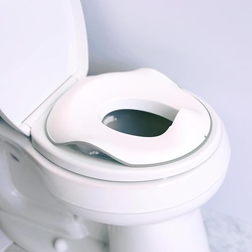 Miniatura 6 de Ubbi Entrenador de inodoro ajustable para niños pequeños en entrenamiento para ir al baño con asas integradas y gancho para orinal para un fácil